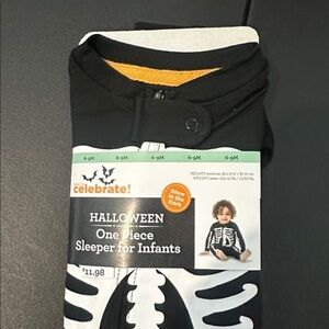 Celebrate Halloween Skeleton Infant Sleeper - Black and White